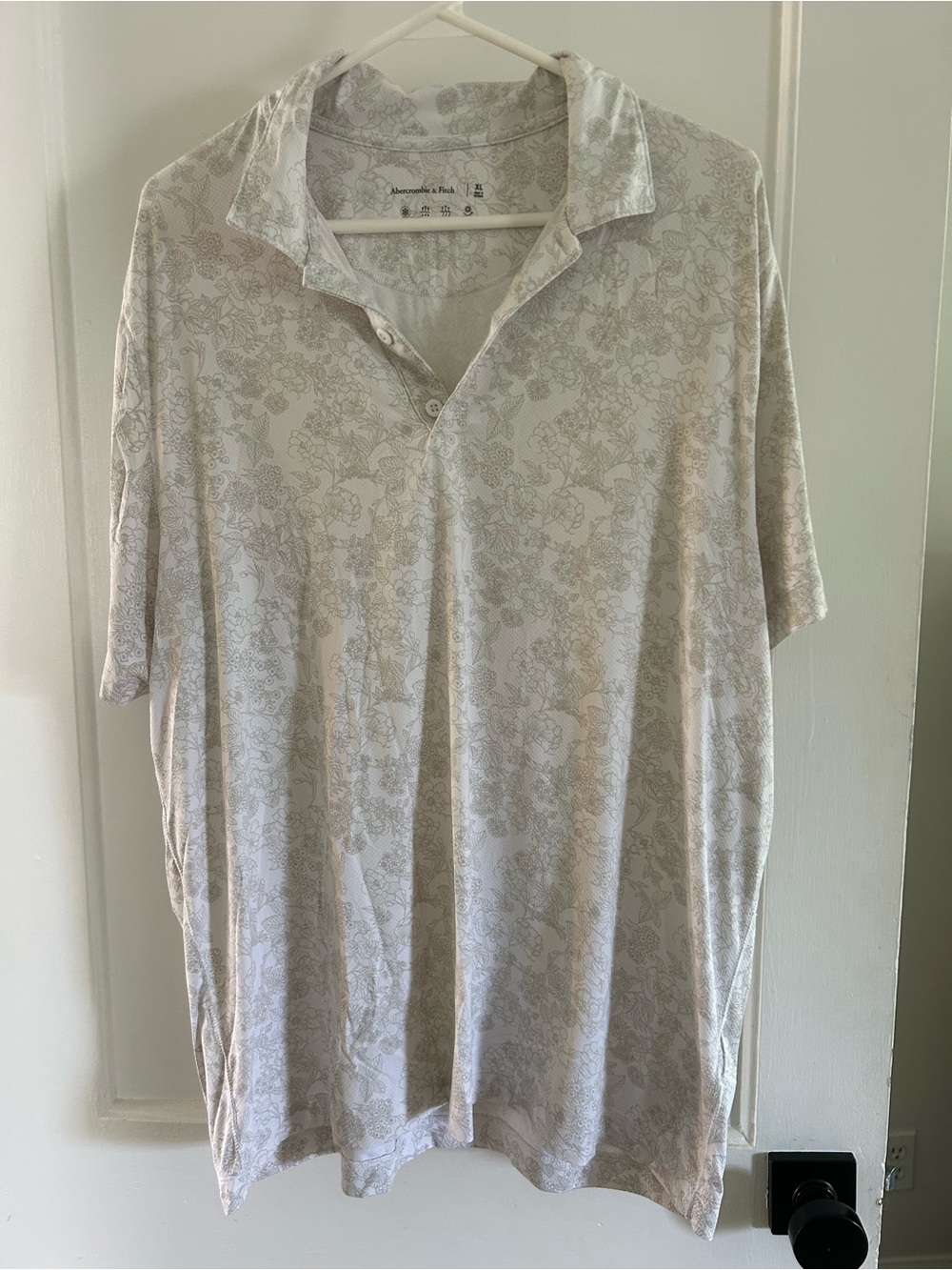 Abercrombie & Fitch Men's Floral Polo - Ivory/Taupe
